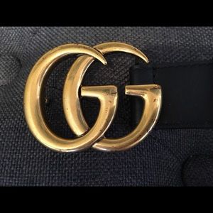 GUCCI Leather belt with Double G buckle